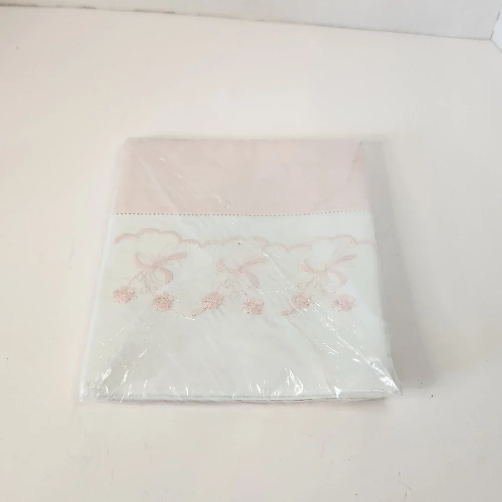 Vtg 1960s Penneys Fashion Manor Embroidered Pillowcases NOS NIP Peach Bow Cotton